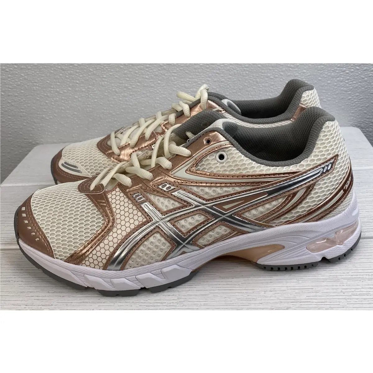 Asics shoes - Cream (UPC: 197298968621) 1