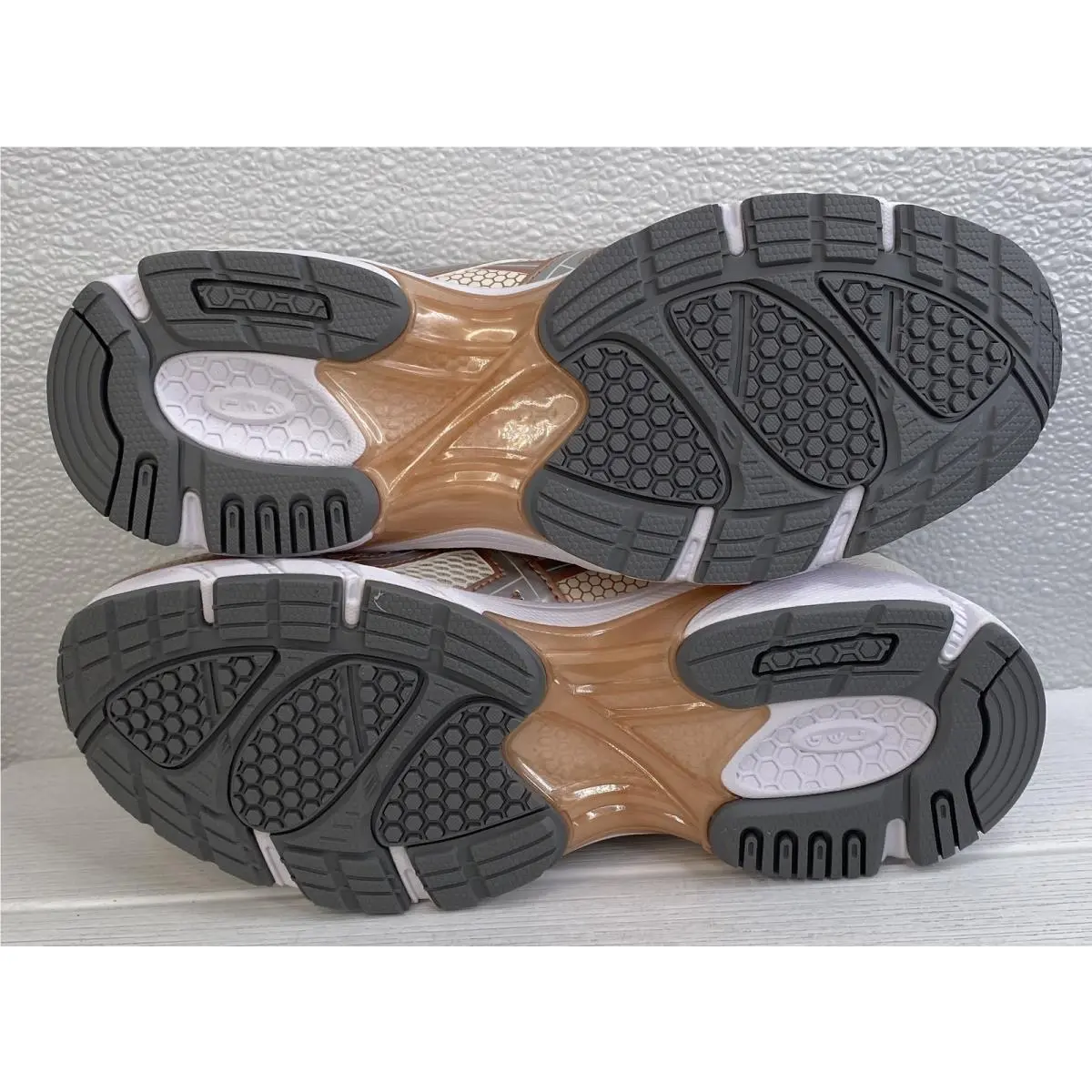 Asics shoes - Cream (UPC: 197298968621) 3