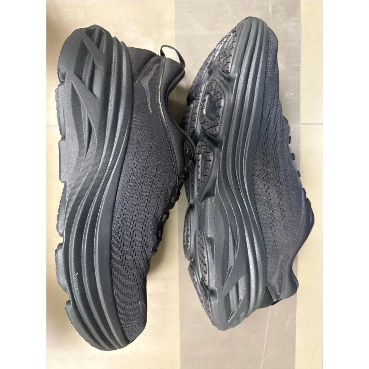 Hoka shoes - Bondi 8 - Bondi - Black (UPC: 195719637576) 0