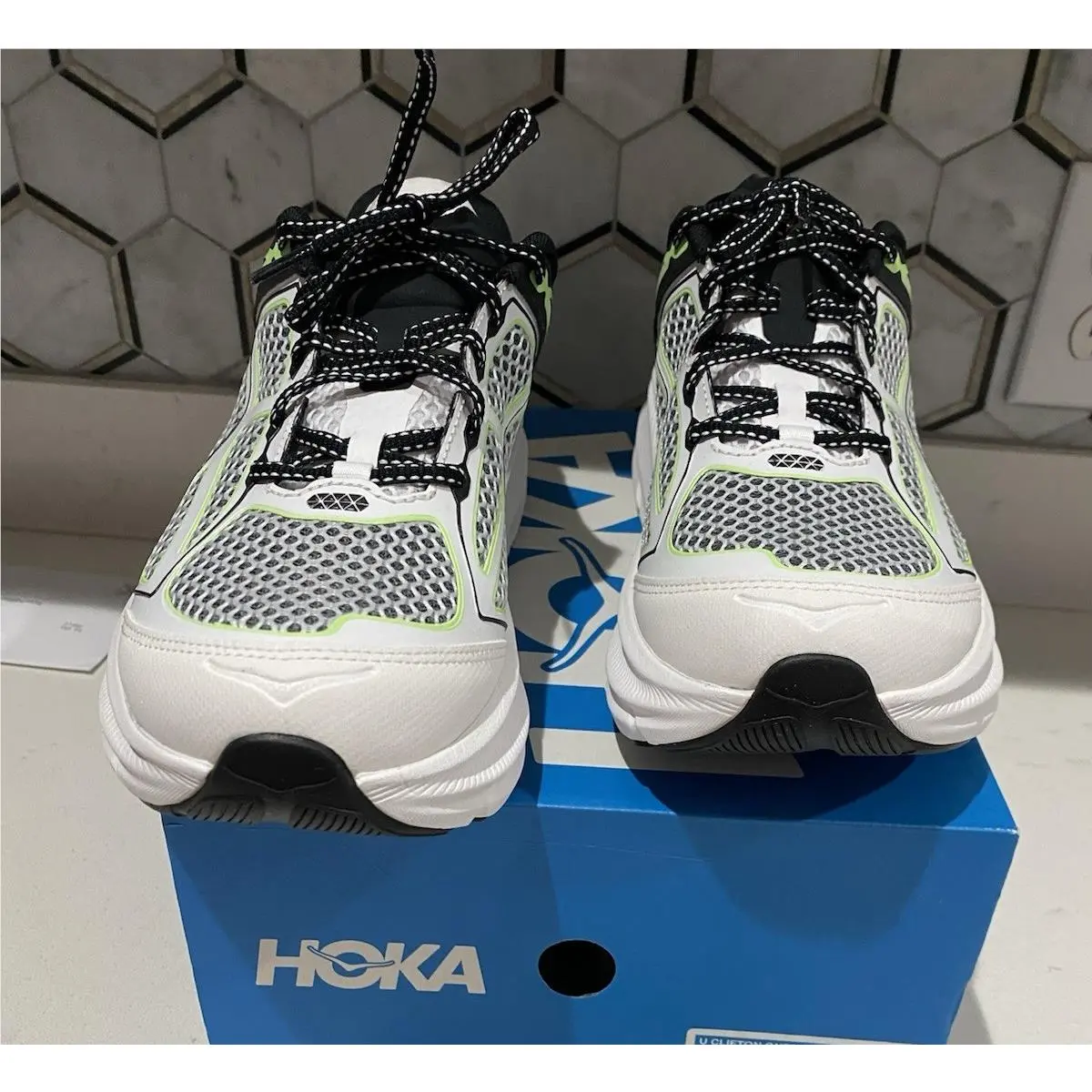 Hoka shoes - Black/White 0