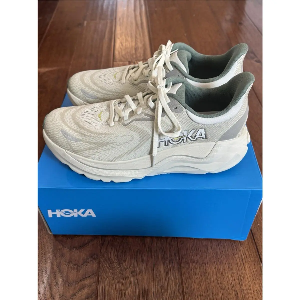 Hoka shoes - Hoka Arahi 8 - Arahi - TYS 3