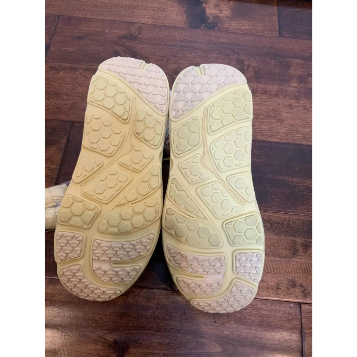 Hoka shoes - Marni Bondi - Marni Bondi - Yellow 7