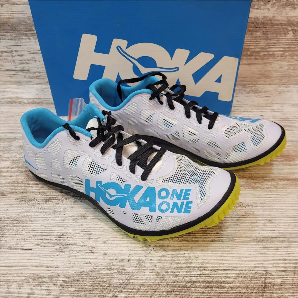 Hoka shoes - W Rocket MD - Rocket - F27219K - White (UPC: 191142324946) 1