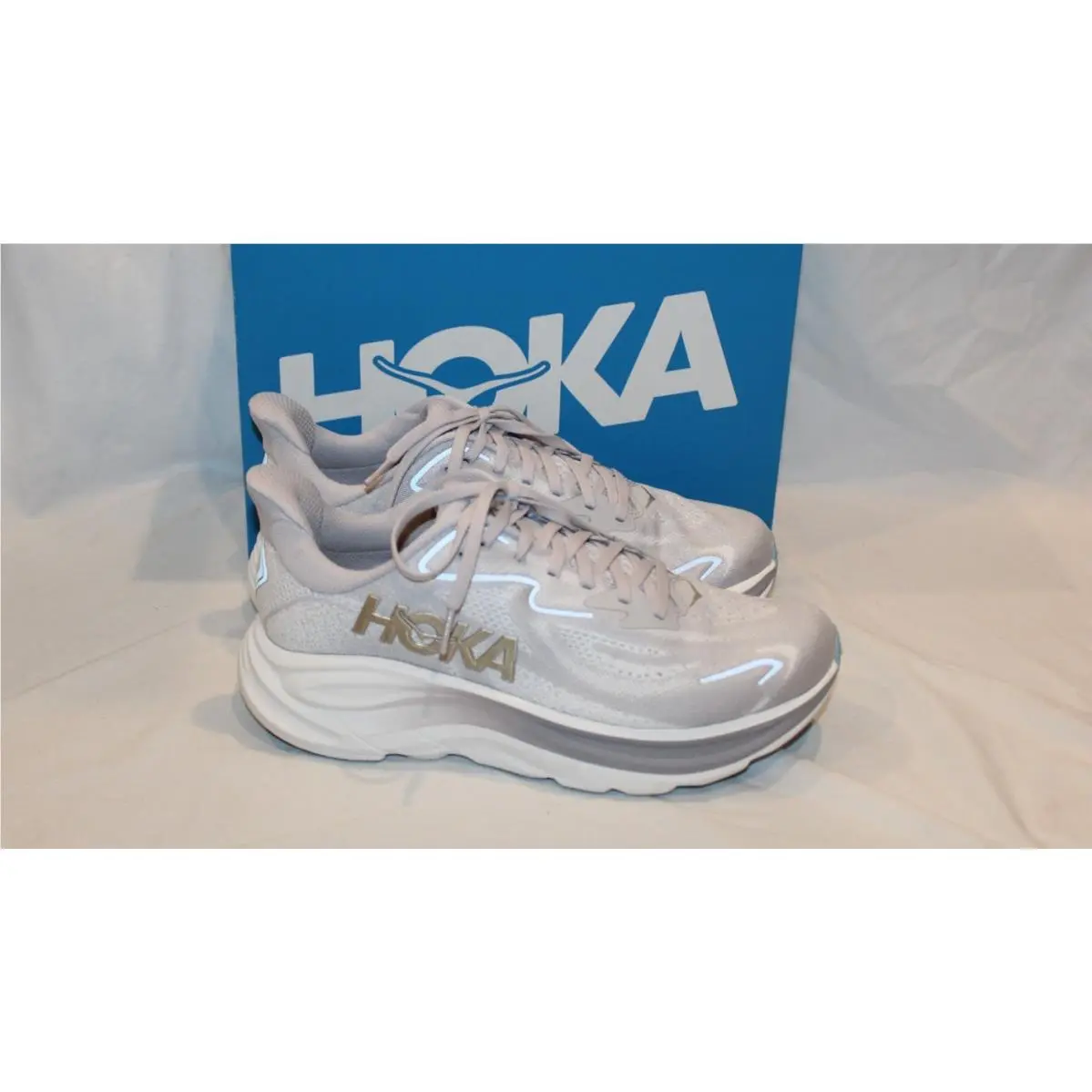 Hoka One Women`s Clifton 10 Running Athletic Sneakers Gray Ayf 10 B