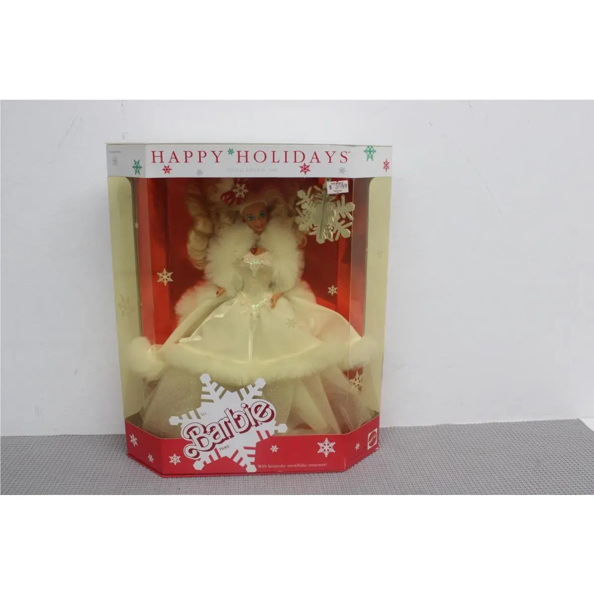 1989 Happy Holidays Barbie Special Edition 03523 with Keepsake Snow Flake