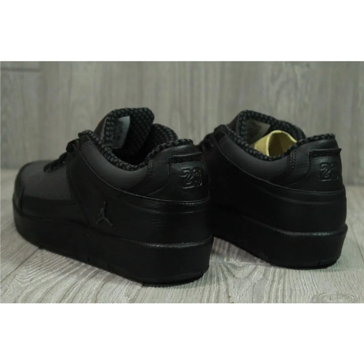 Nike shoes - Black 2