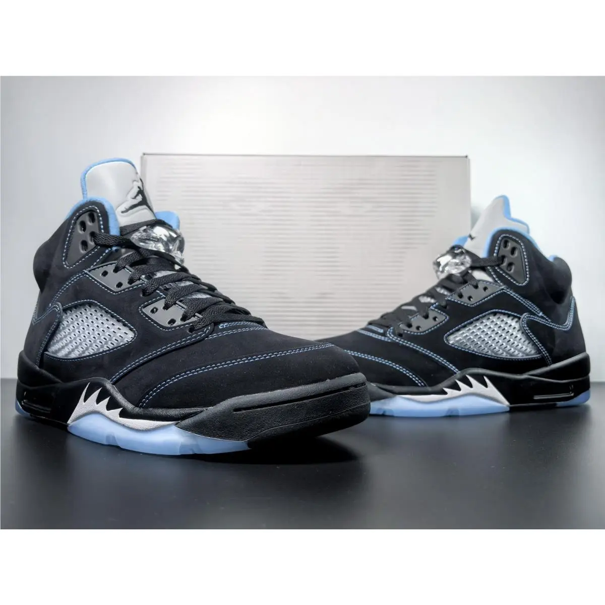 Nike shoes - Black 2