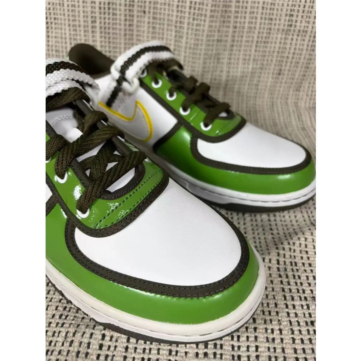 Nike shoes - White 5