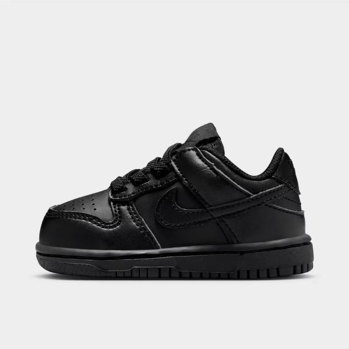 Nike shoes - IU7767 009 - Black 3