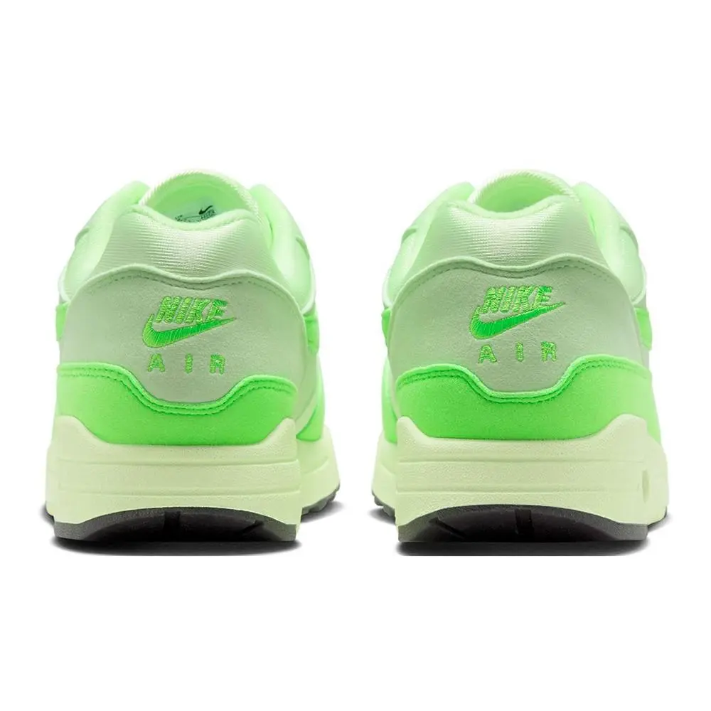 Nike shoes - HJ7329 376 - HJ7329 376 - Vapor Green/Green Strike 8
