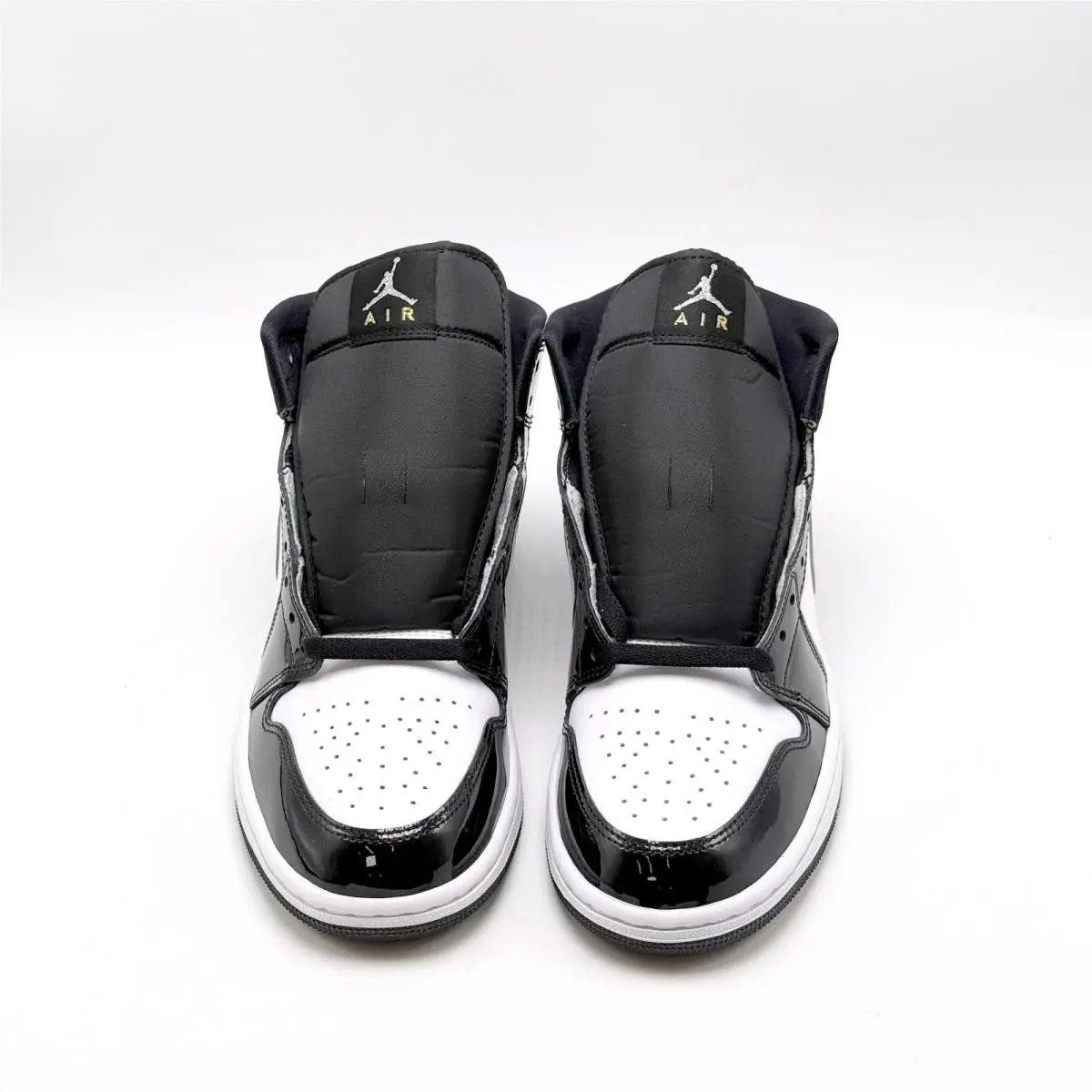 Nike shoes - Air Jordan 1 Mid SE - HV0789-010 - Black 1