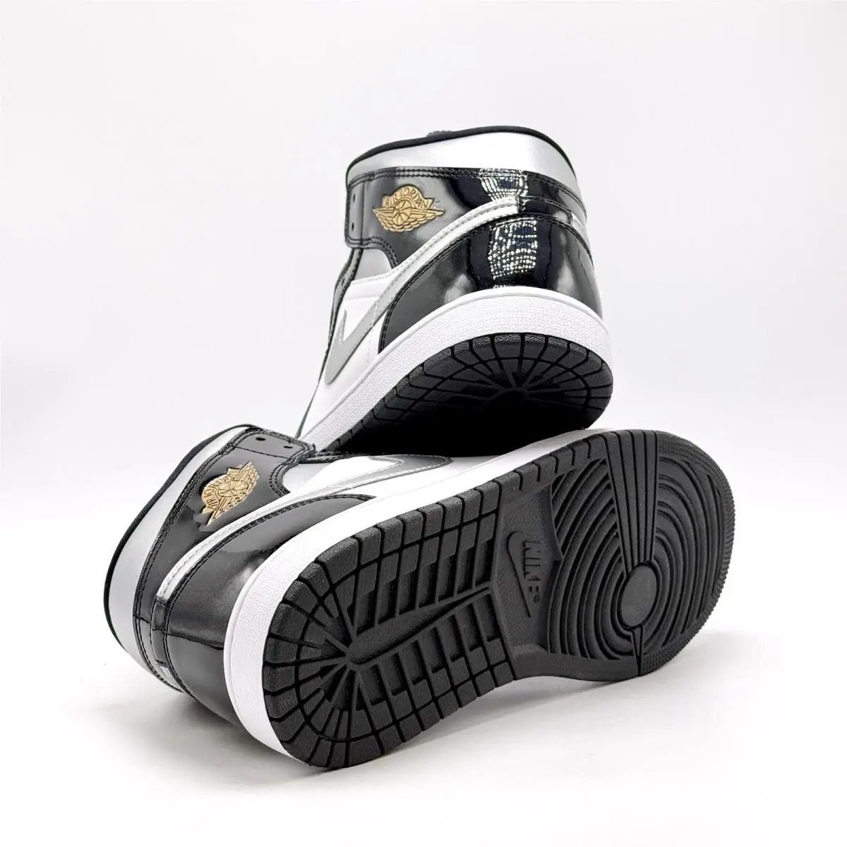 Nike shoes - Air Jordan 1 Mid SE - HV0789-010 - Black 3