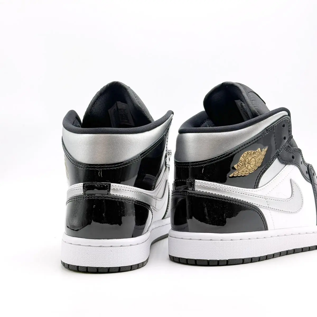 Nike shoes - Air Jordan 1 Mid SE - HV0789-010 - Black 8