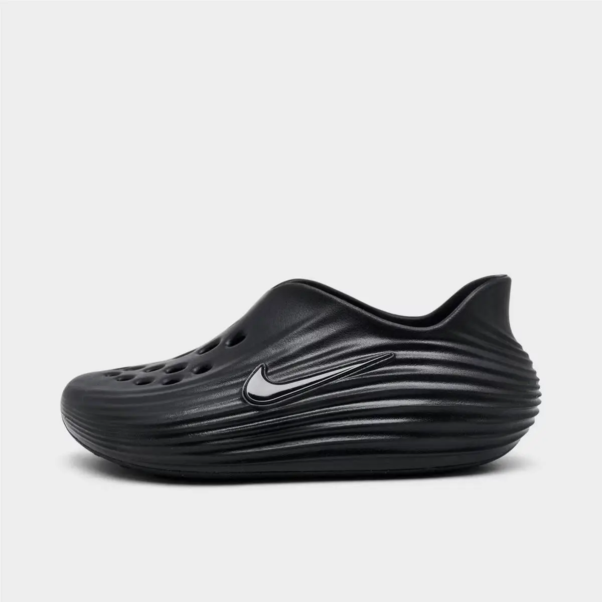 Nike shoes - HV5062 001 - Black/Black/Black 3