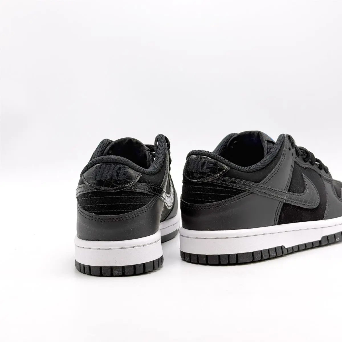 Nike shoes - Nike Dunk Low SE GS - Blue 2