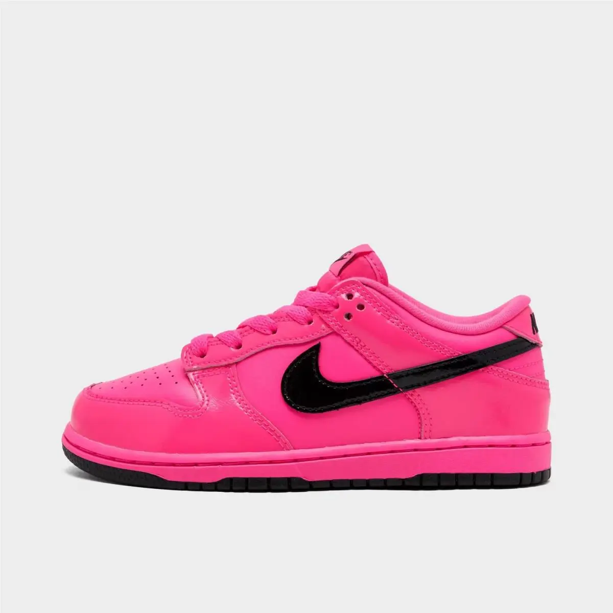 Nike shoes - IV2594 600 - Pink Blast/Pink Blast/Black 3