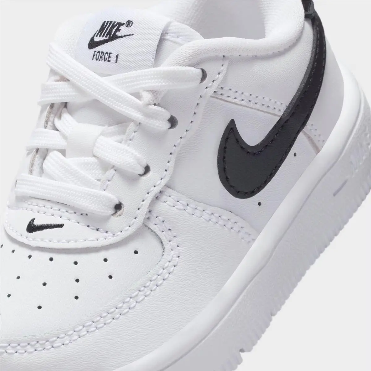 Nike shoes - IF1674 101 - White/Black 0