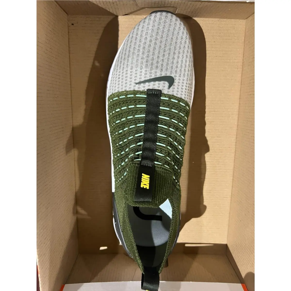 Nike shoes - DX2311 - DX2311 - ROUGH GREEN/YELLOW STRIKE 8