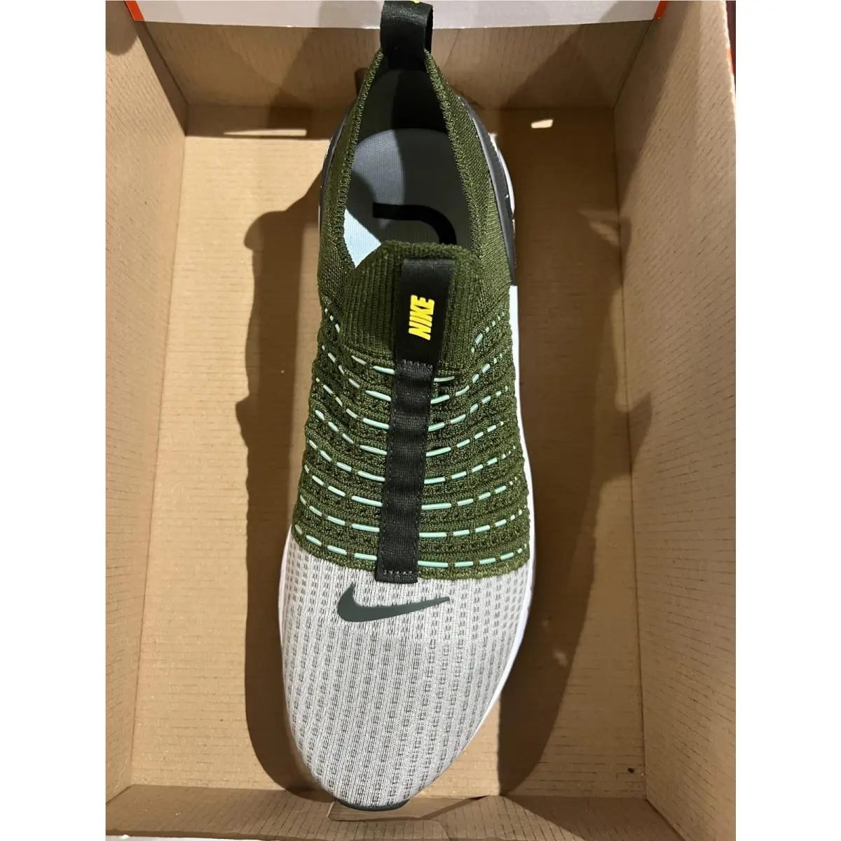 Nike shoes - DX2311 - DX2311 - ROUGH GREEN/YELLOW STRIKE 9
