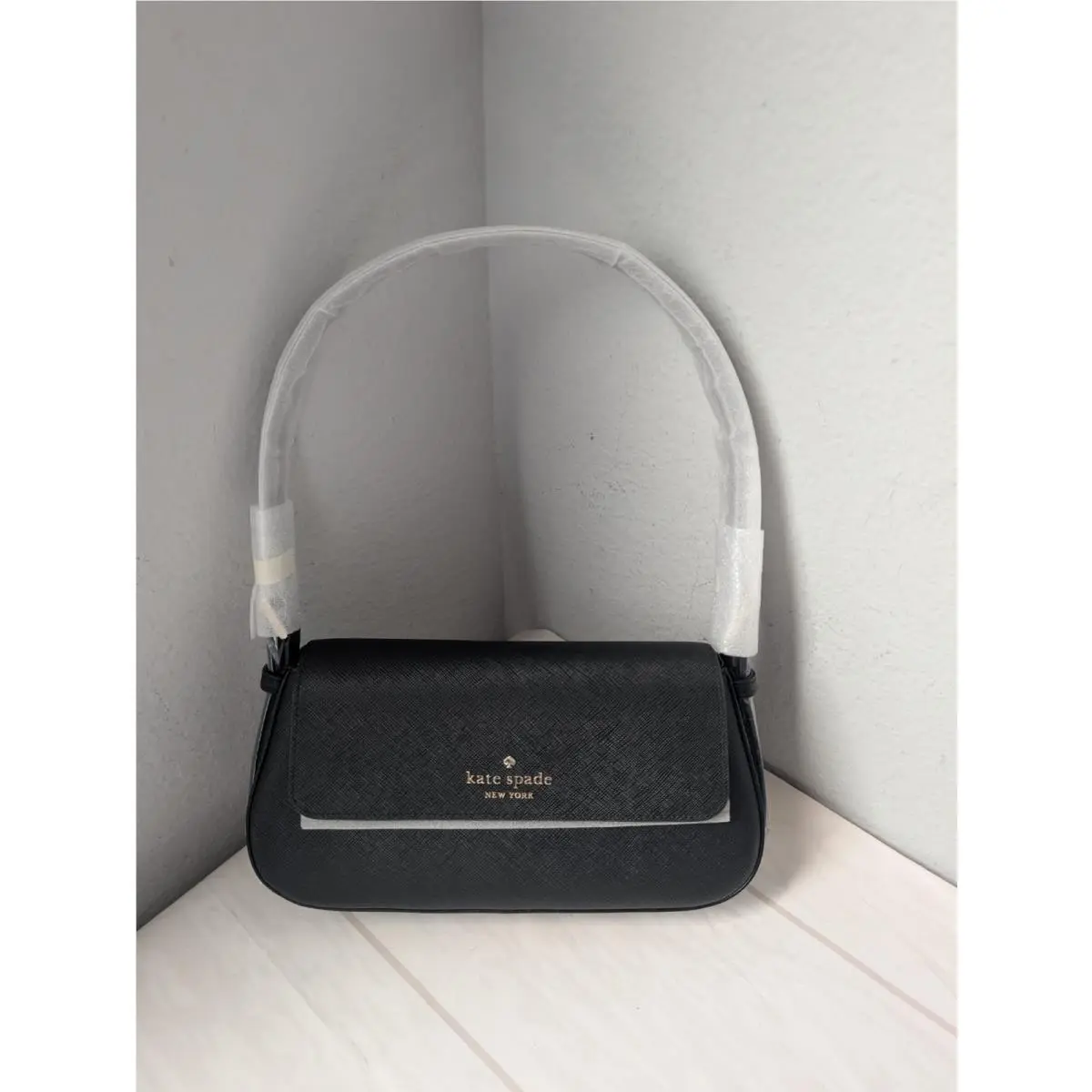 KP893 Gwen Shoulder Bag In Black by Kate Spade