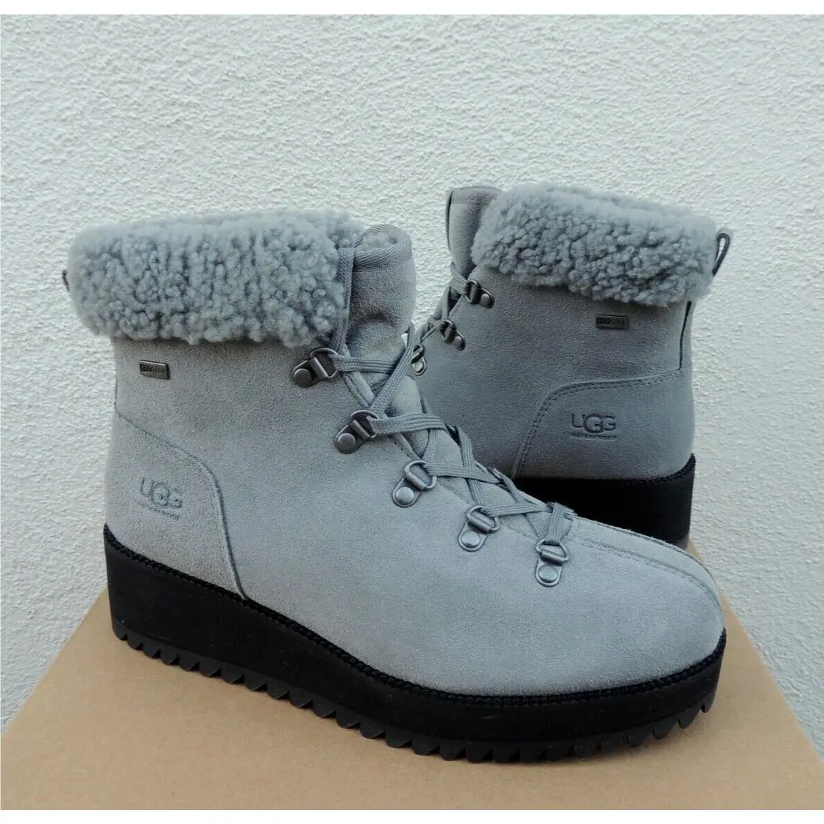 Ugg Birch Lace-up Shearling Waterproof Suede Wedge Boots US 9.5/ Eur 40.5