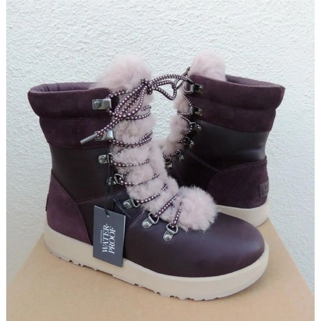 Ugg Viki Port Leather Sheepskin Waterproof Winter Boots Women US 6/ Eur 37