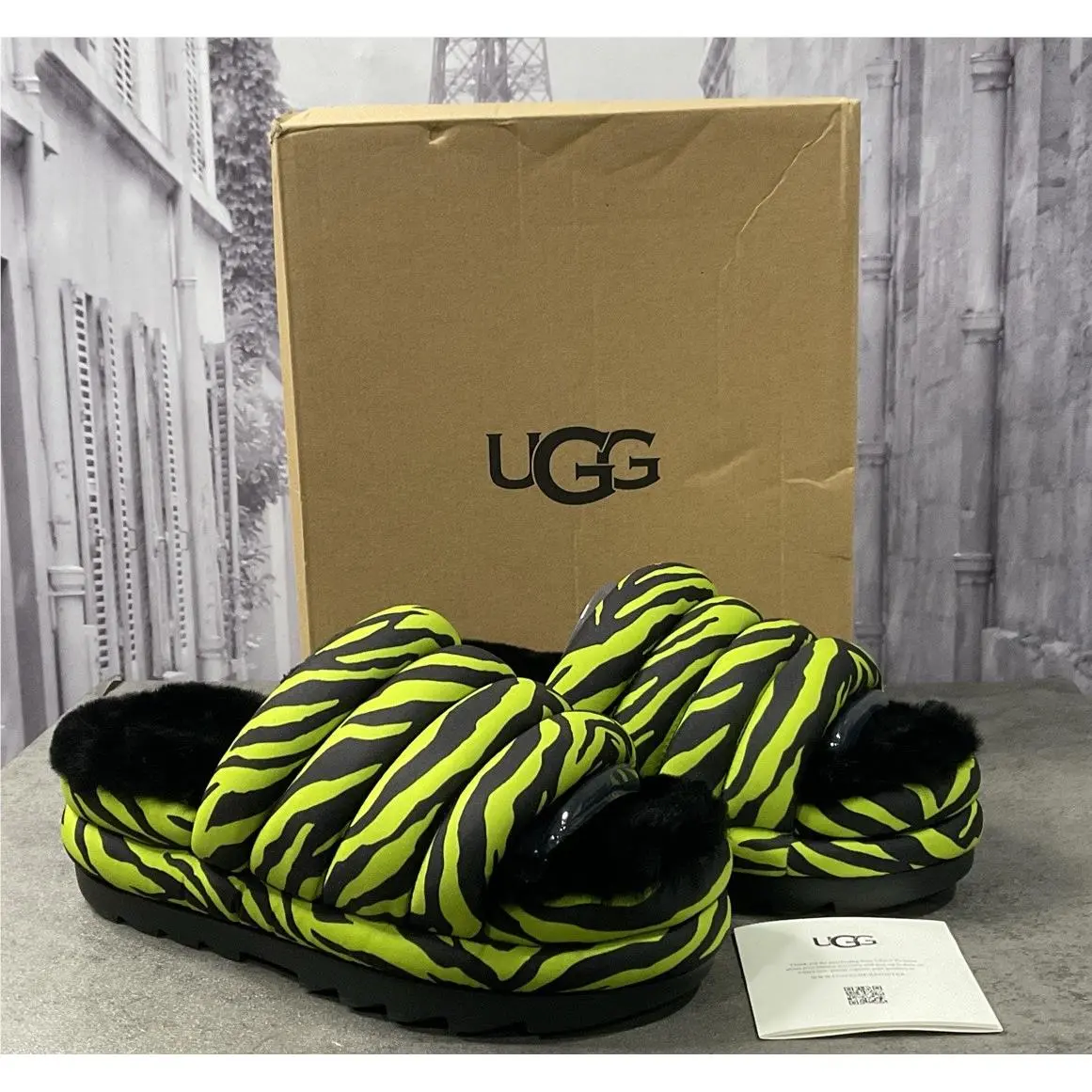 Ugg Maxi Slide Key Lime Tiger Print Women’s Slipper Slide Sandal Size 8