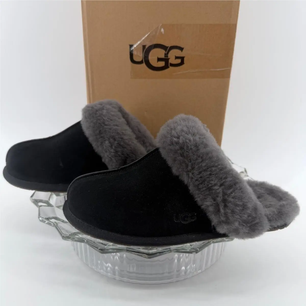 Ugg Scuffette II Slippers Women 7 Black Suede Sheepskin Lining 1106872 Box