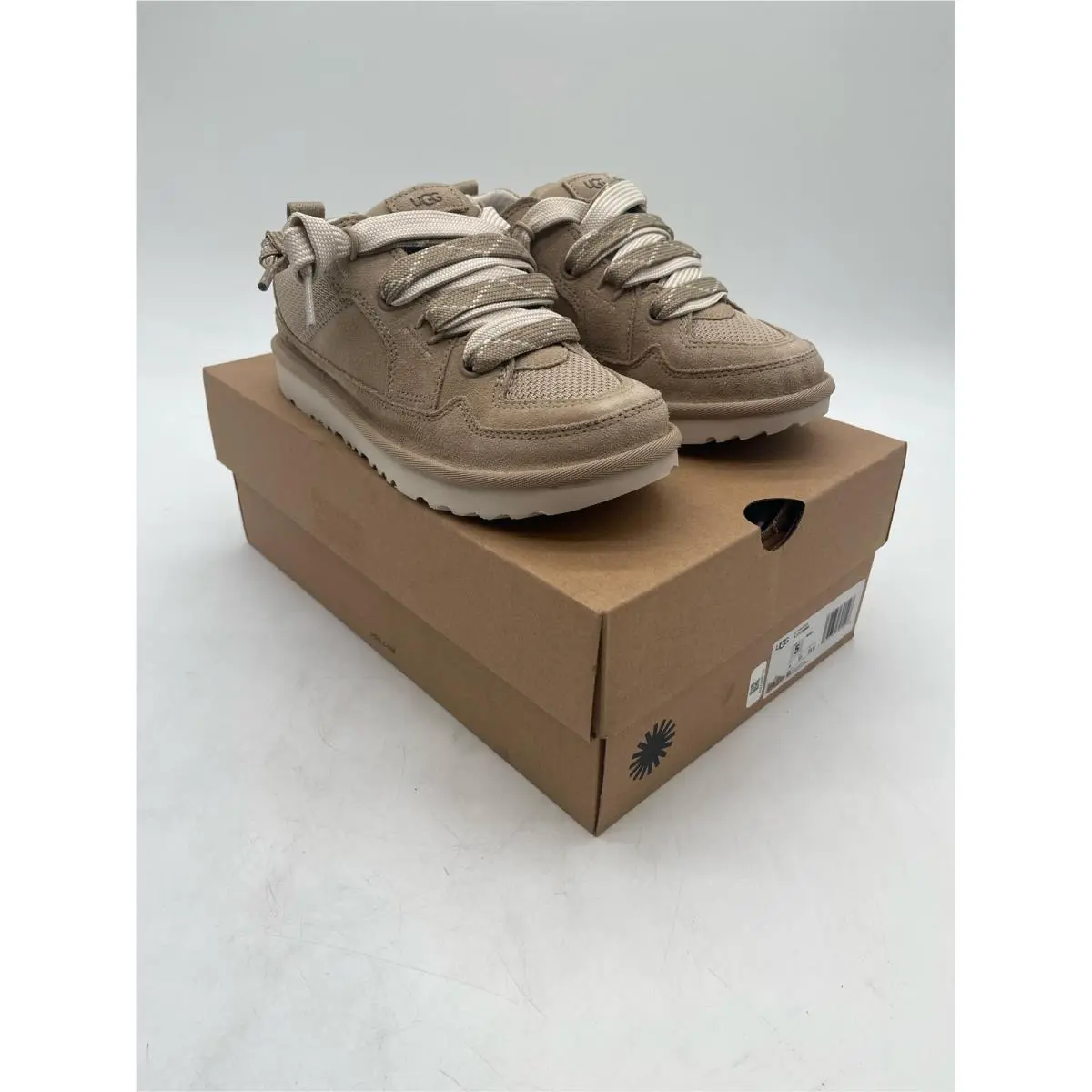 UGG shoes - Brown (UPC: 197634791548) 1
