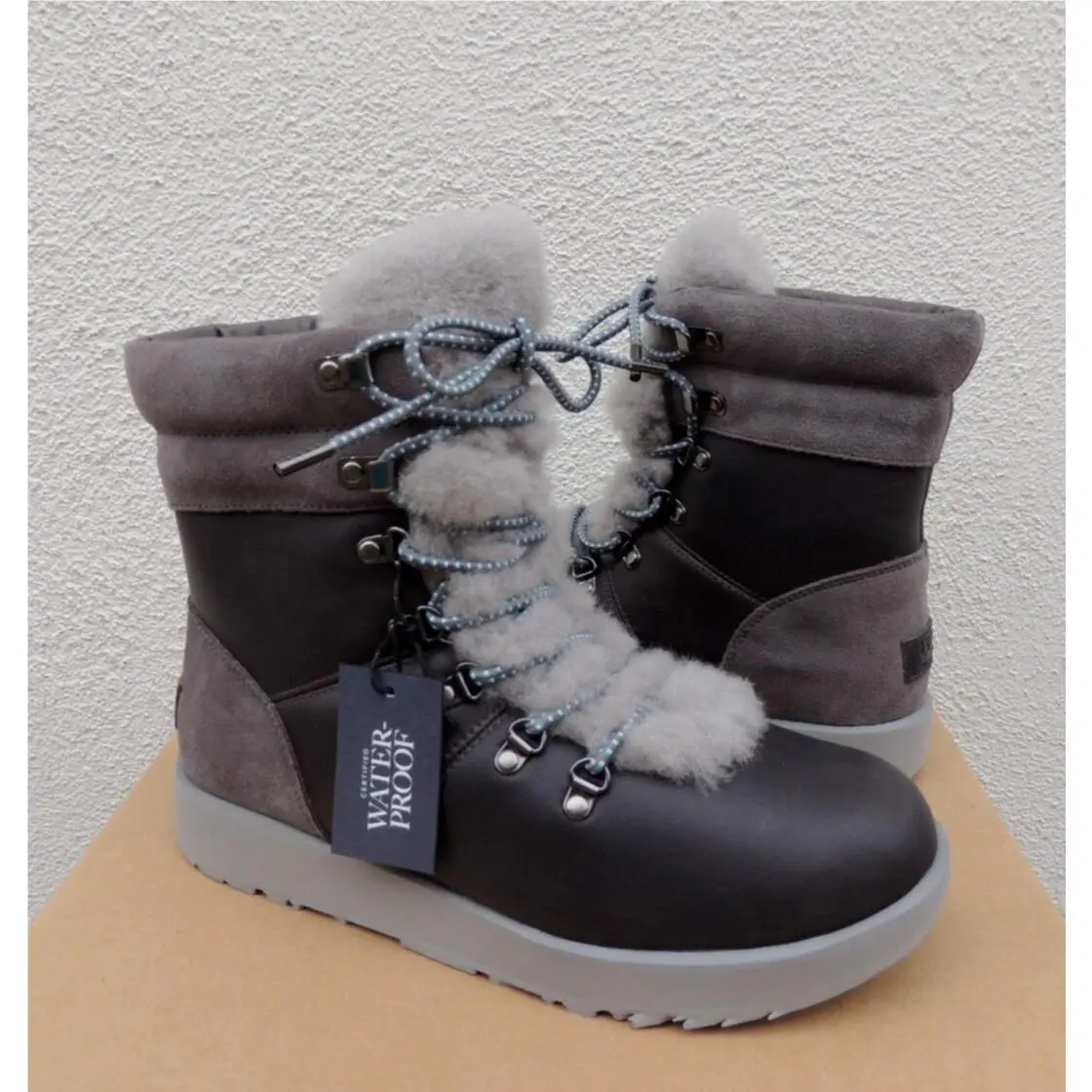 Ugg Viki Metal Leather Sheepskin Waterproof Winter Boots US 6.5/ Eur 37.5