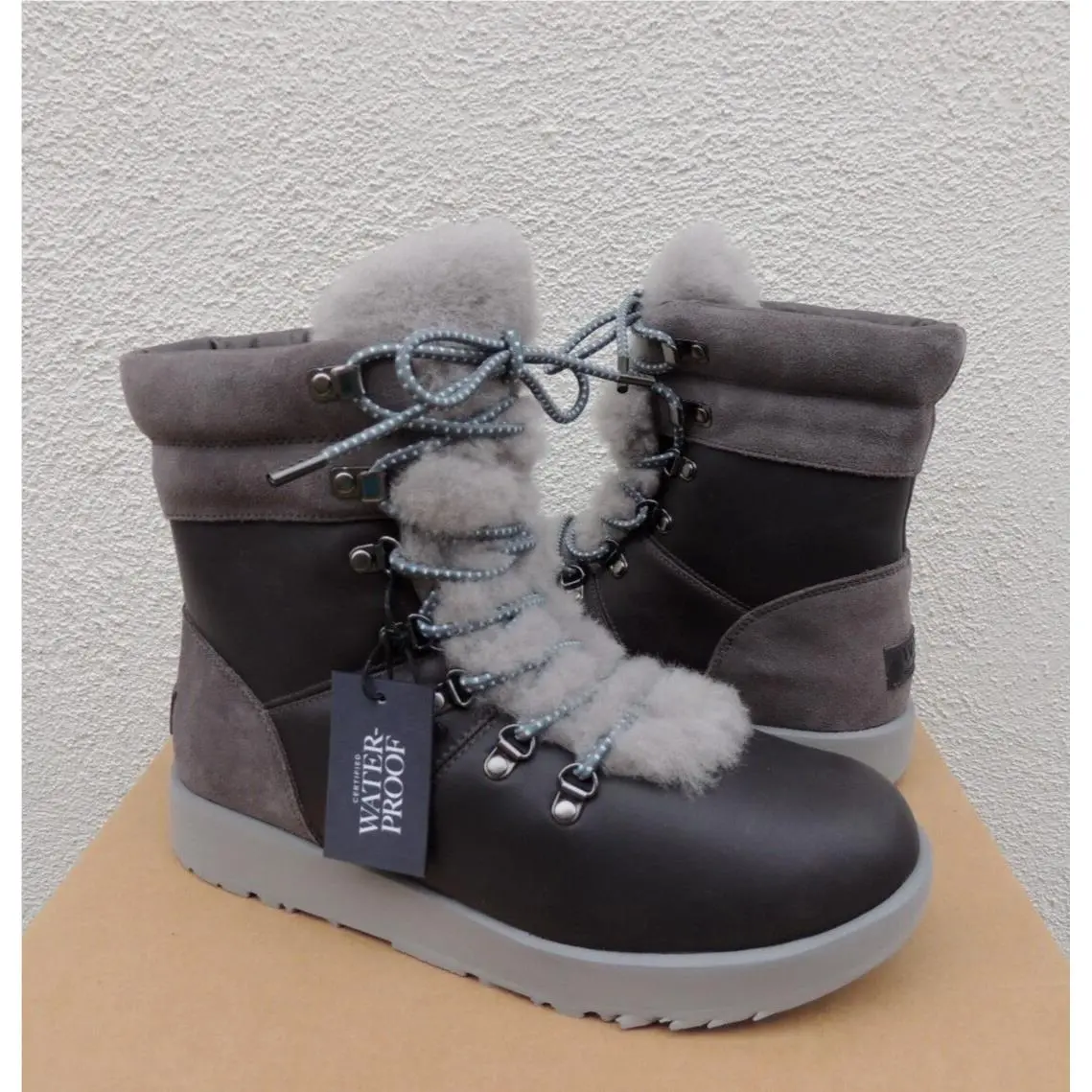 Ugg Viki Metal Leather Sheepskin Waterproof Winter Boots Women US 6/ Eur 37
