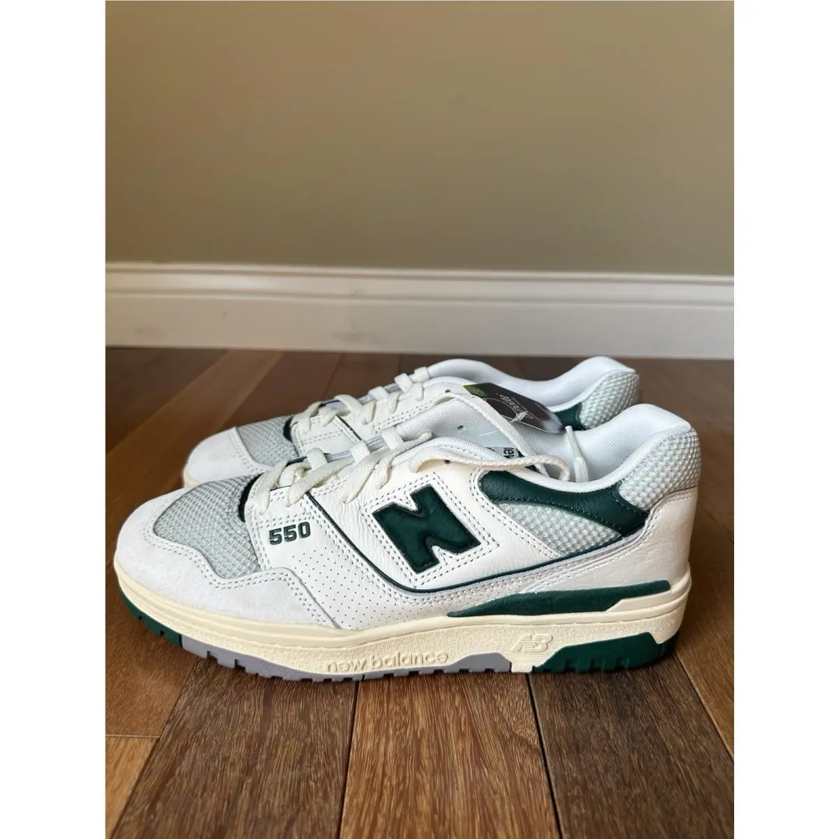 New Balance shoes - New Balance 550 - BB550CPE - Sea Salt/Marsh Green 1