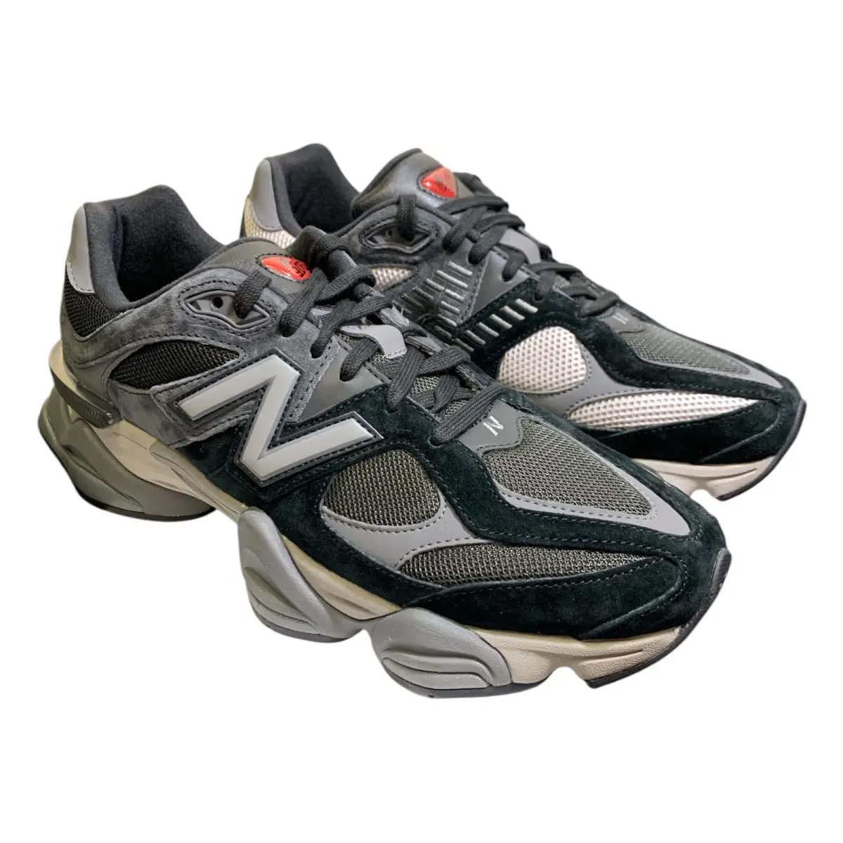 New Balance shoes - New Balance 9060 - Sea Salt/Concrete/Silver Metallic 20