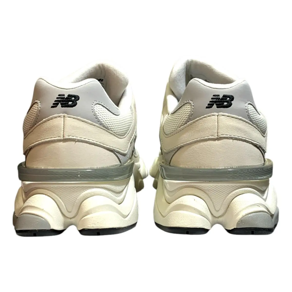 New Balance shoes - New Balance 9060 - Sea Salt/Concrete/Silver Metallic 17