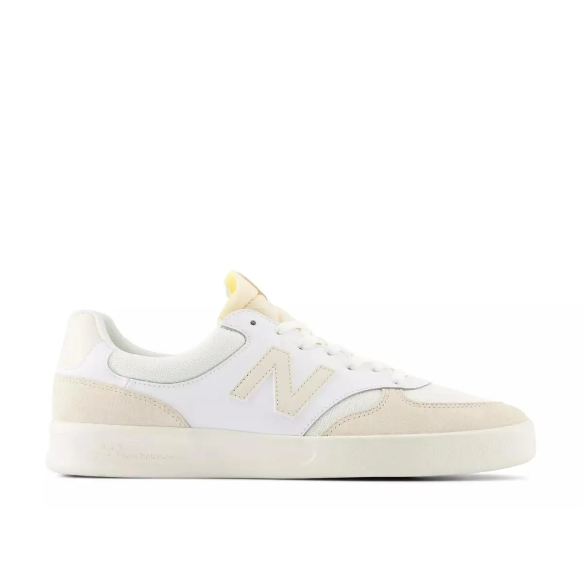 New Balance shoes - White/Taupe 9