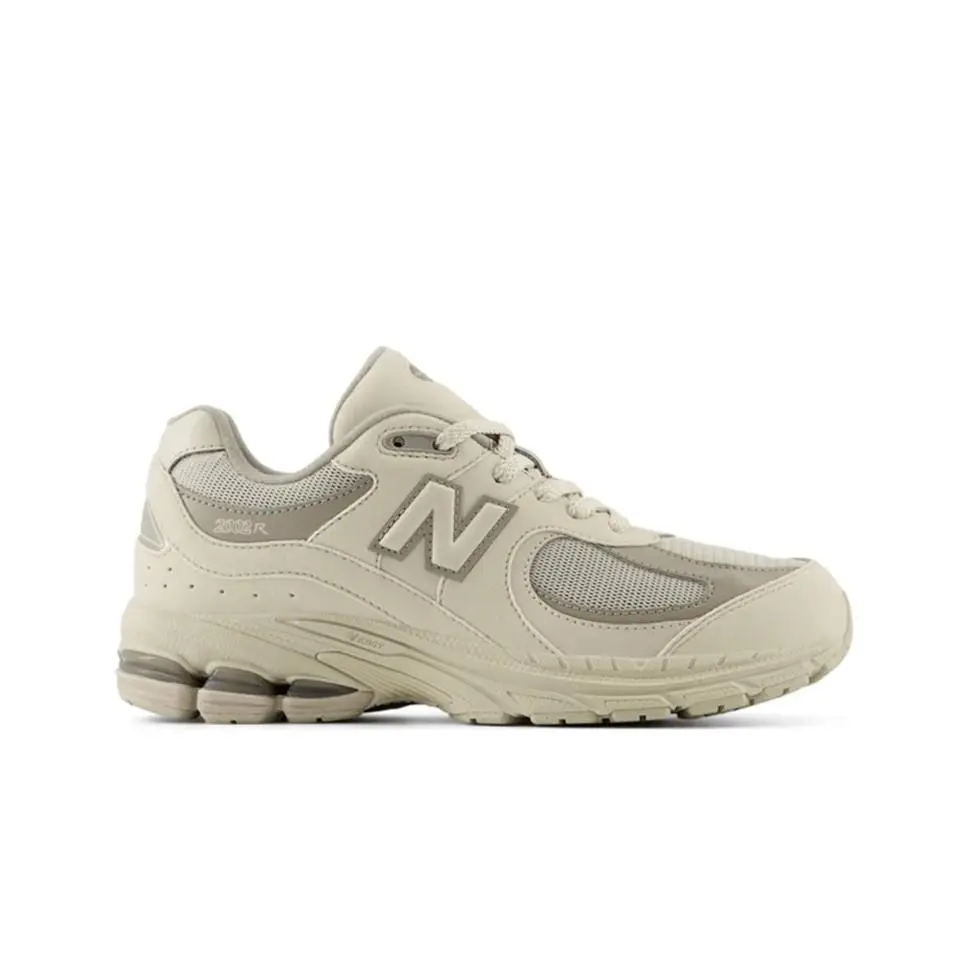 Big Kid`s New Balance 2002 Grey Brown GC2002BE