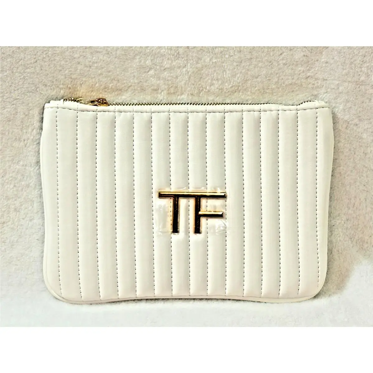- Makeup Cosmetic Wristlet White Quilted Bag Pouch - Gwp - 8 x5.5 by Tom Ford
