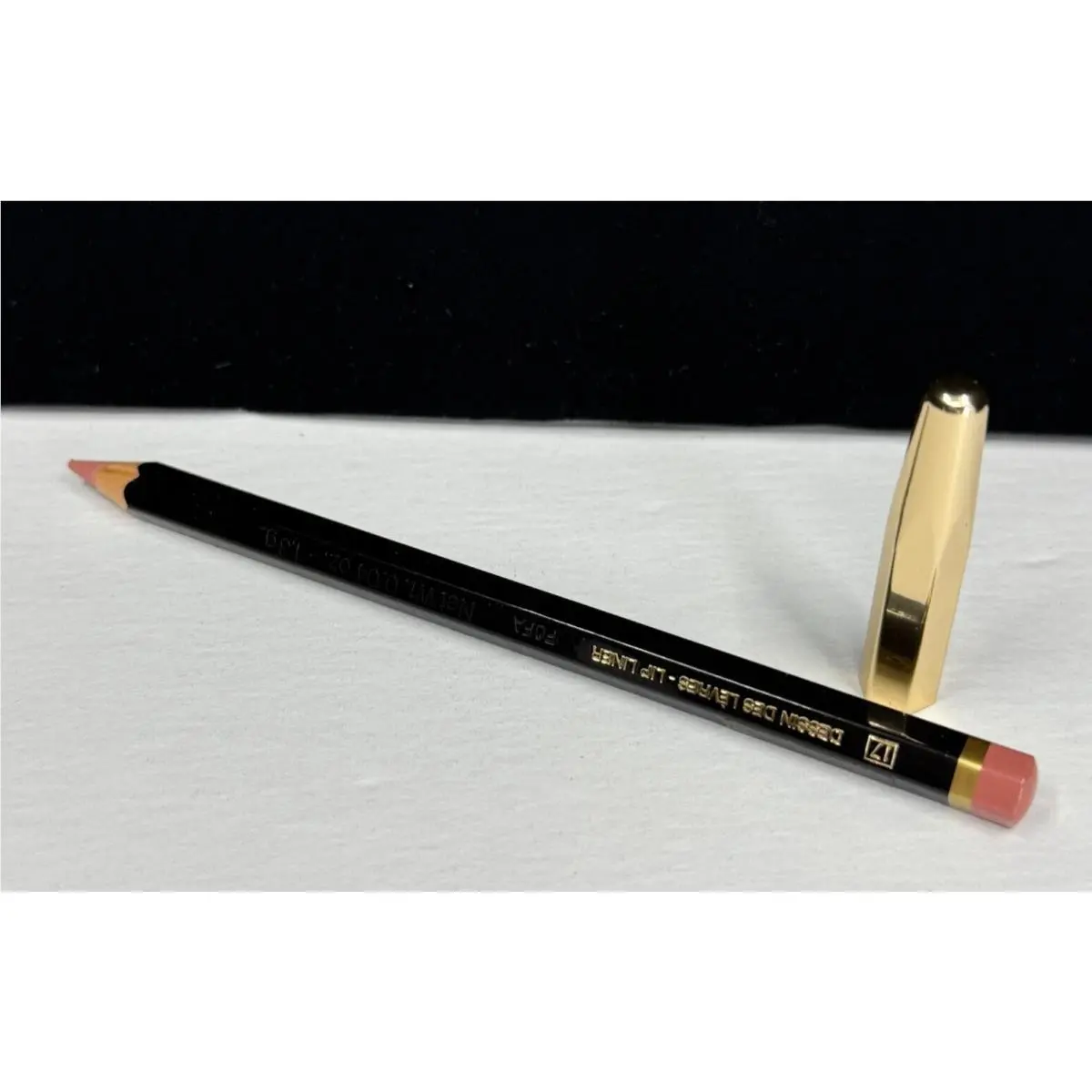 Yves Saint Laurent 17 Dessin Des Levres Lip Liner 0.33 oz