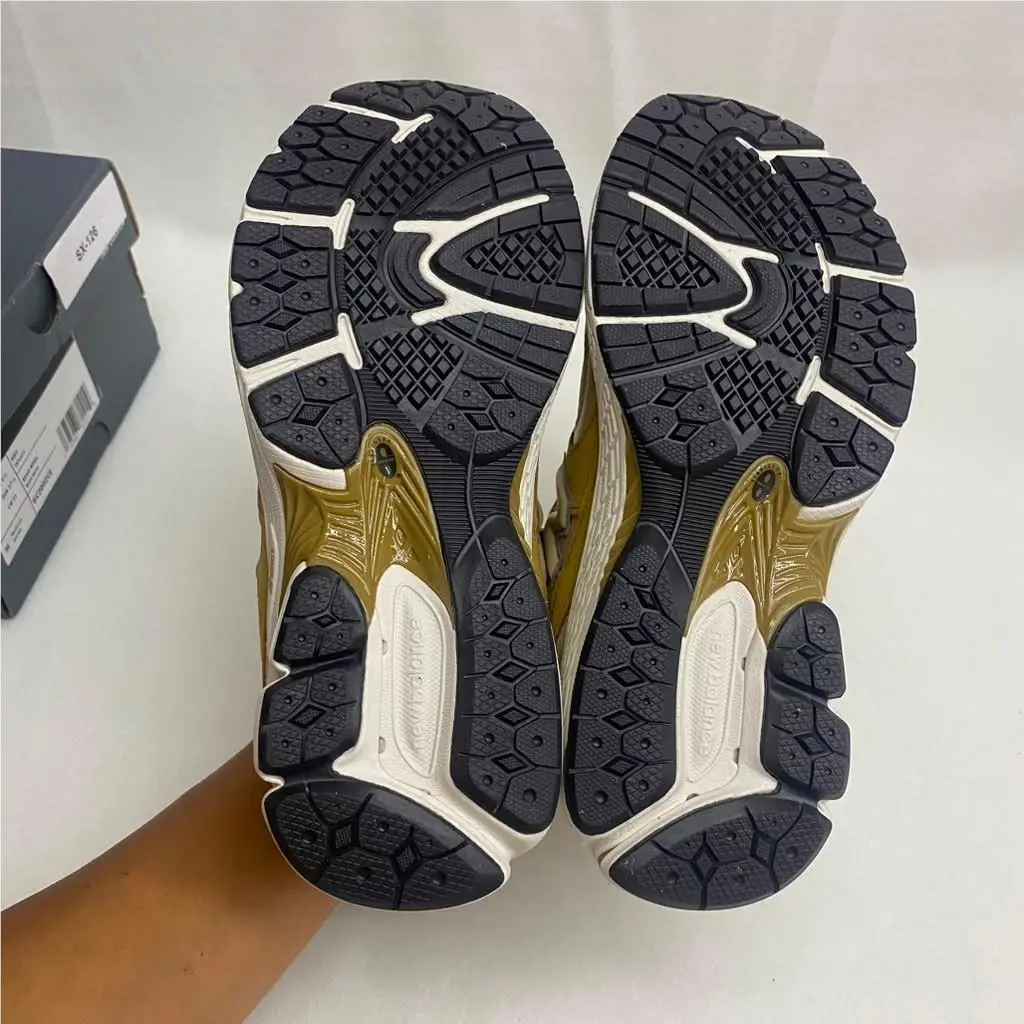New Balance shoes - Yellow 6