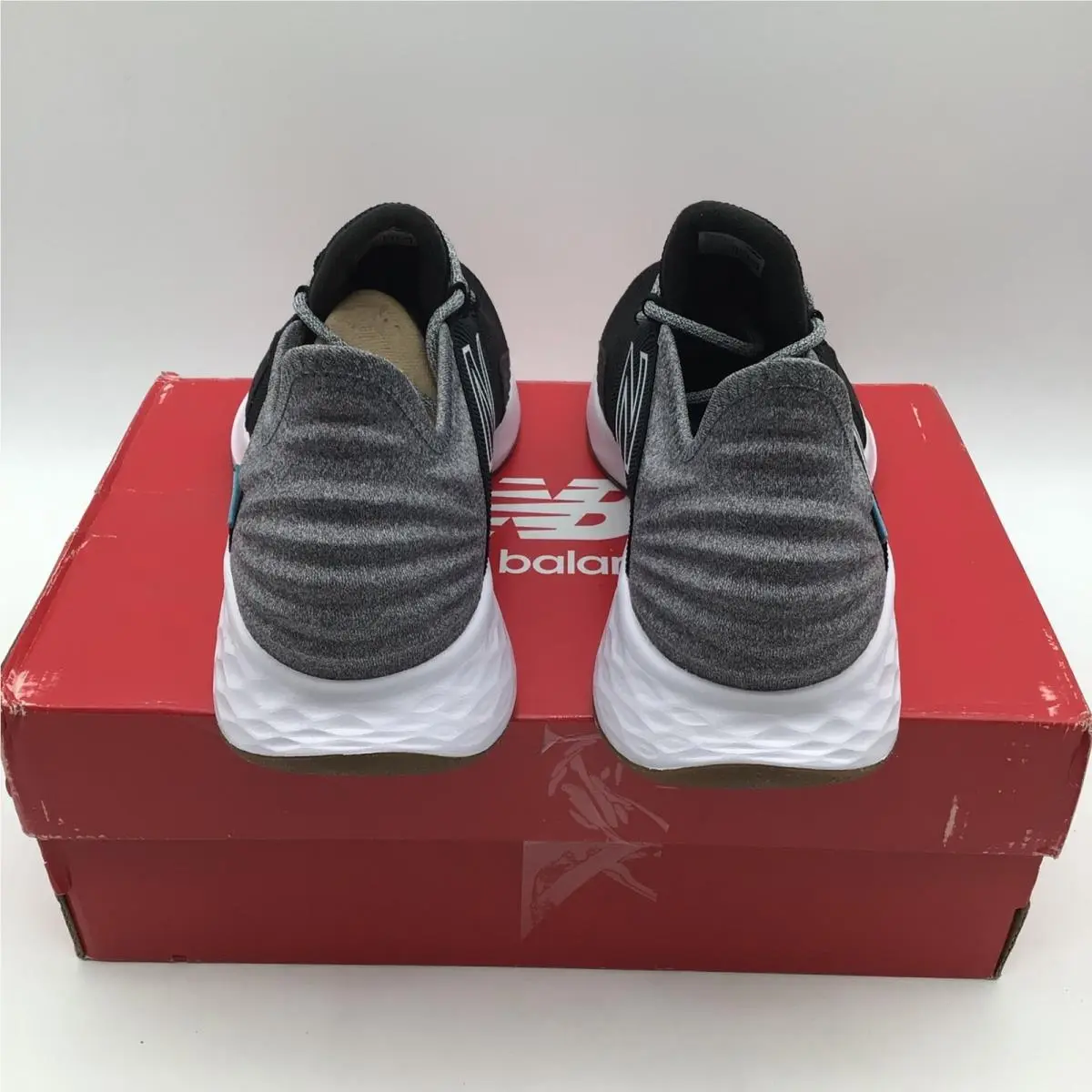New Balance shoes - Fresh Foam Roav Tee Shirt - Black 2