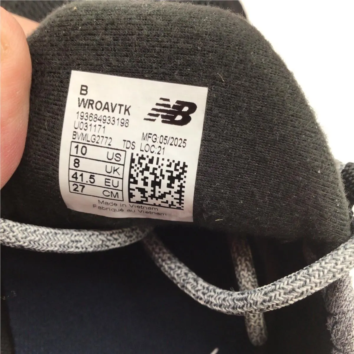 New Balance shoes - Fresh Foam Roav Tee Shirt - Black 4