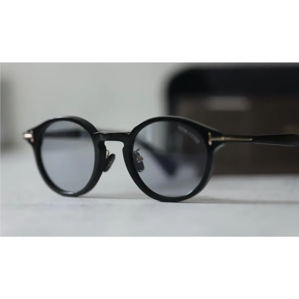 Unisex Black Frame/blue Lens Round Sunglasses by Tom Ford