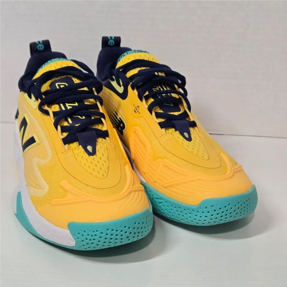 New Balance shoes - New Balance Fresh Foam - Fresh Foam - Yellow 0