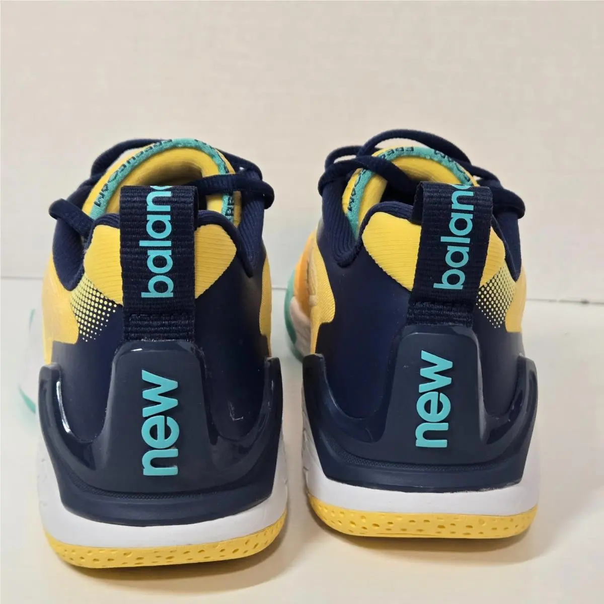 New Balance shoes - New Balance Fresh Foam - Fresh Foam - Yellow 3