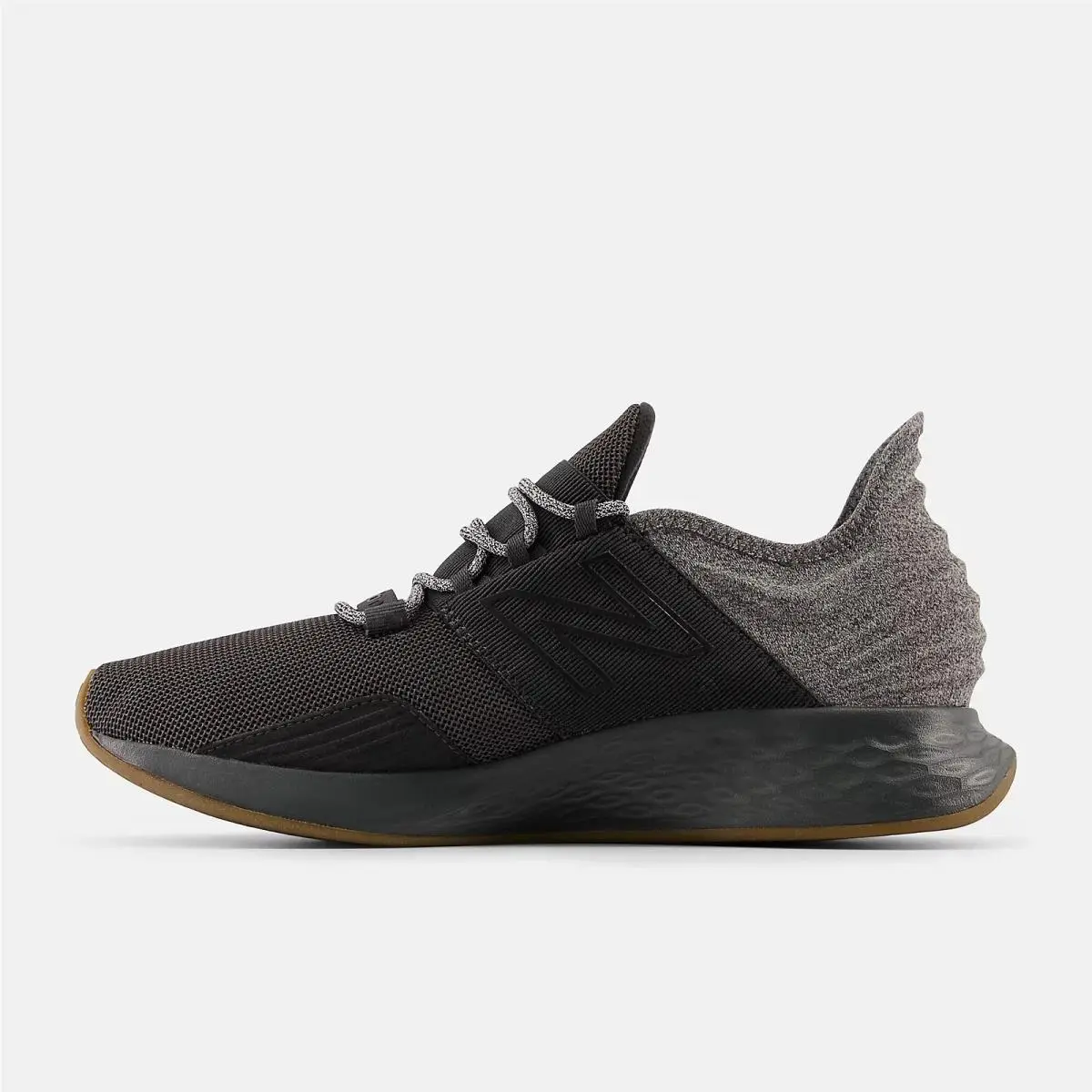 New Balance shoes - New Balance Fresh Foam Roav - Black 1