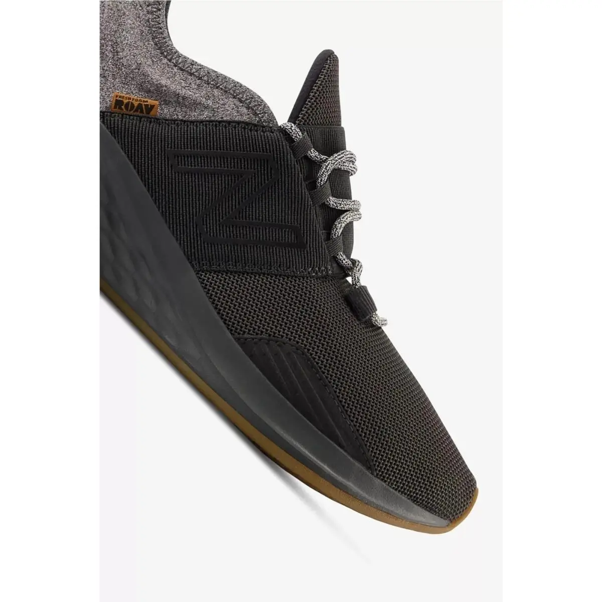 New Balance shoes - New Balance Fresh Foam Roav - Black 6