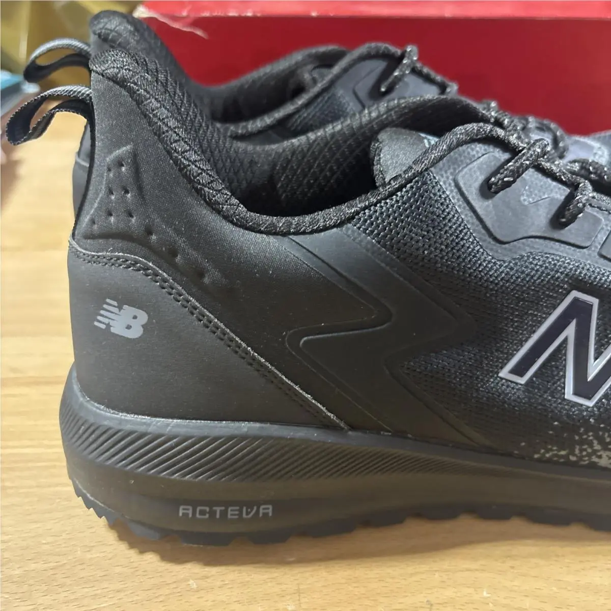 New Balance shoes - New Balance Comp - Comp - Black 3