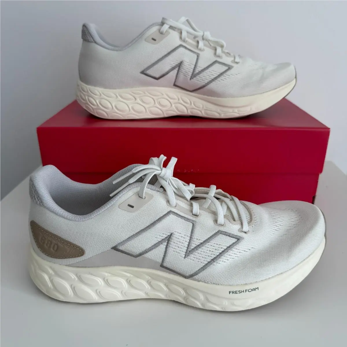 New Balance shoes - New Balance Fresh Foam 680v7 - Beige 0