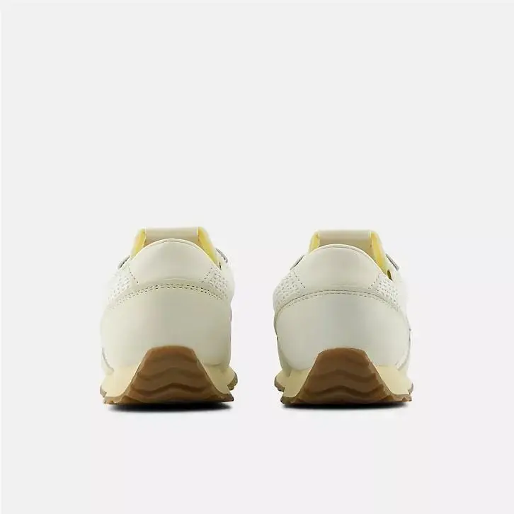 New Balance shoes - New Balance 471 - Beige 3