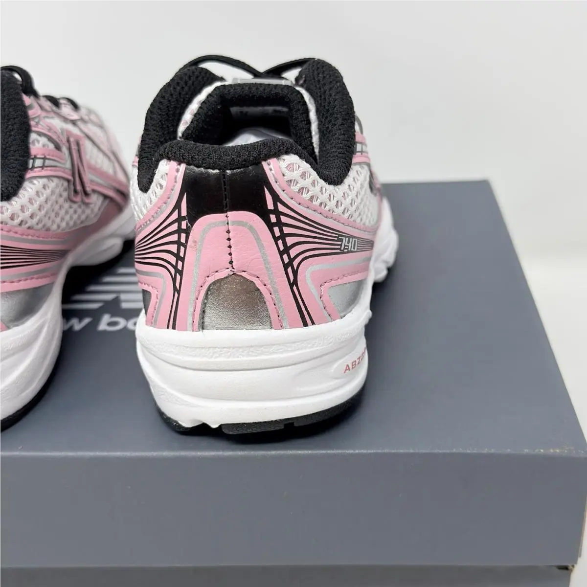 New Balance shoes - New Balance 740 - IZ740DK - Pink (UPC: 0198686816227) 15